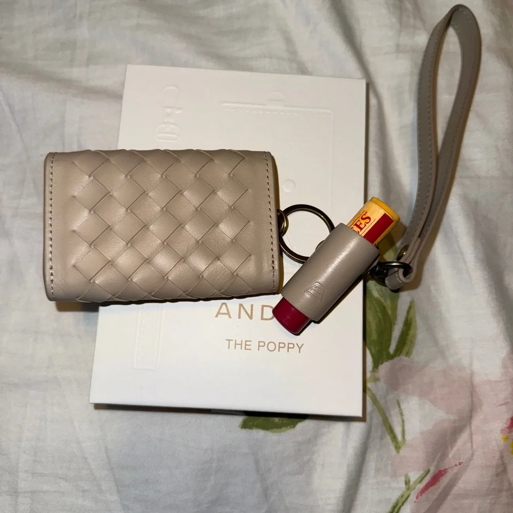 Andar brand poppy